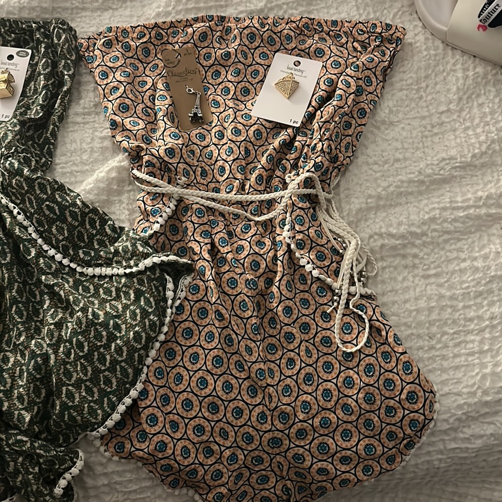 2 ADORABLE BOUTIQUE ROMPERS! Too small on me now- SEE PIX! - Picture 2 of 7